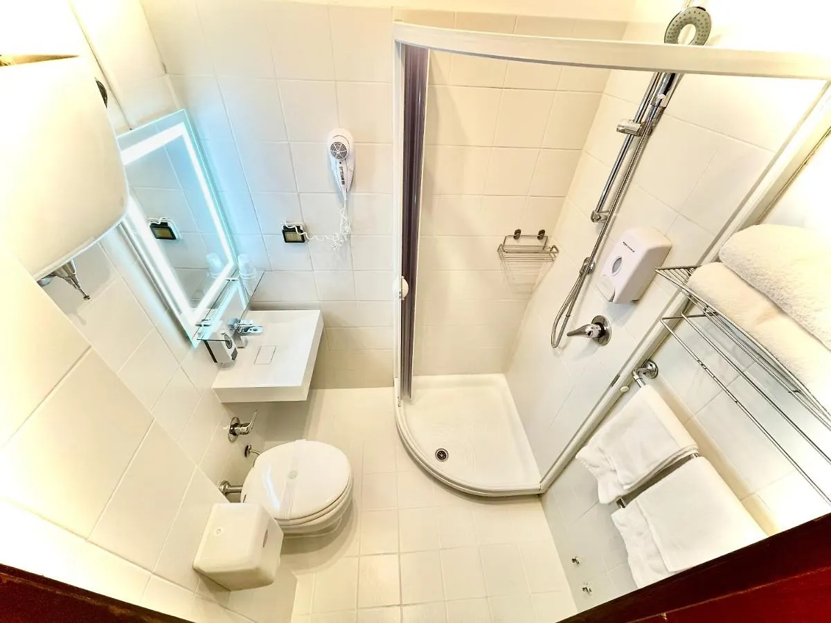 **  Hotel S. Ercolano Perugia Italia